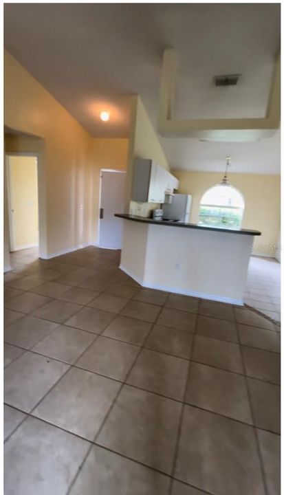 For Sale: $260,000 (3 beds, 2 baths, 1159 Square Feet)