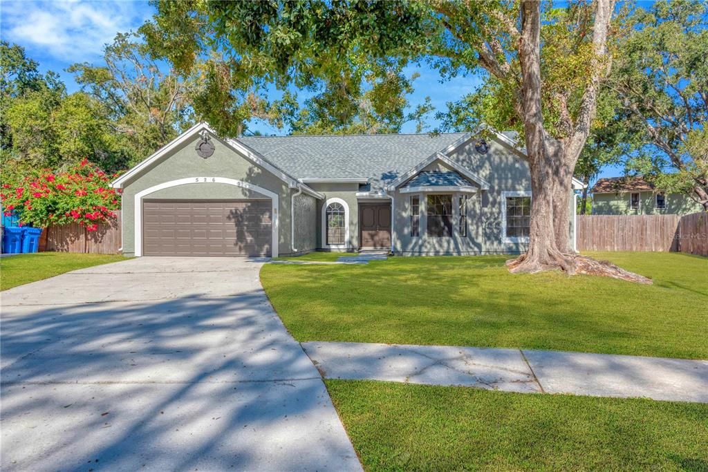 Active With Contract: $440,000 (4 beds, 2 baths, 2155 Square Feet)