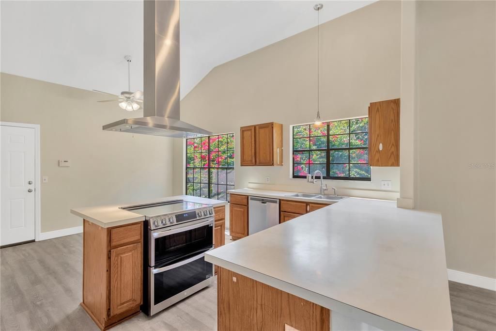 Active With Contract: $440,000 (4 beds, 2 baths, 2155 Square Feet)