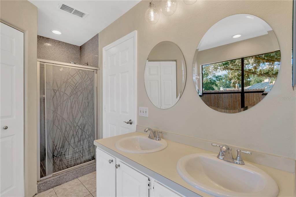 Active With Contract: $440,000 (4 beds, 2 baths, 2155 Square Feet)