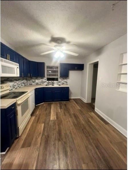 For Sale: $350,000 (3 beds, 2 baths, 1140 Square Feet)