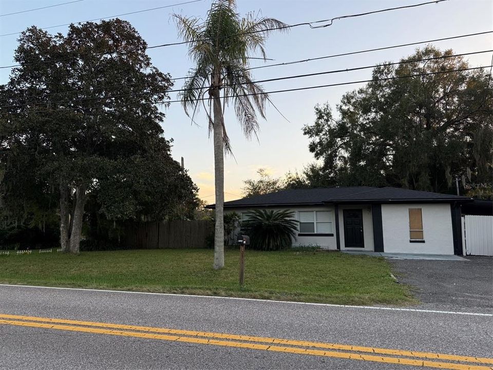 For Sale: $350,000 (3 beds, 2 baths, 1140 Square Feet)