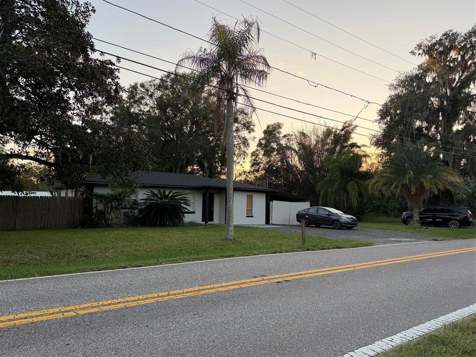 For Sale: $350,000 (3 beds, 2 baths, 1140 Square Feet)