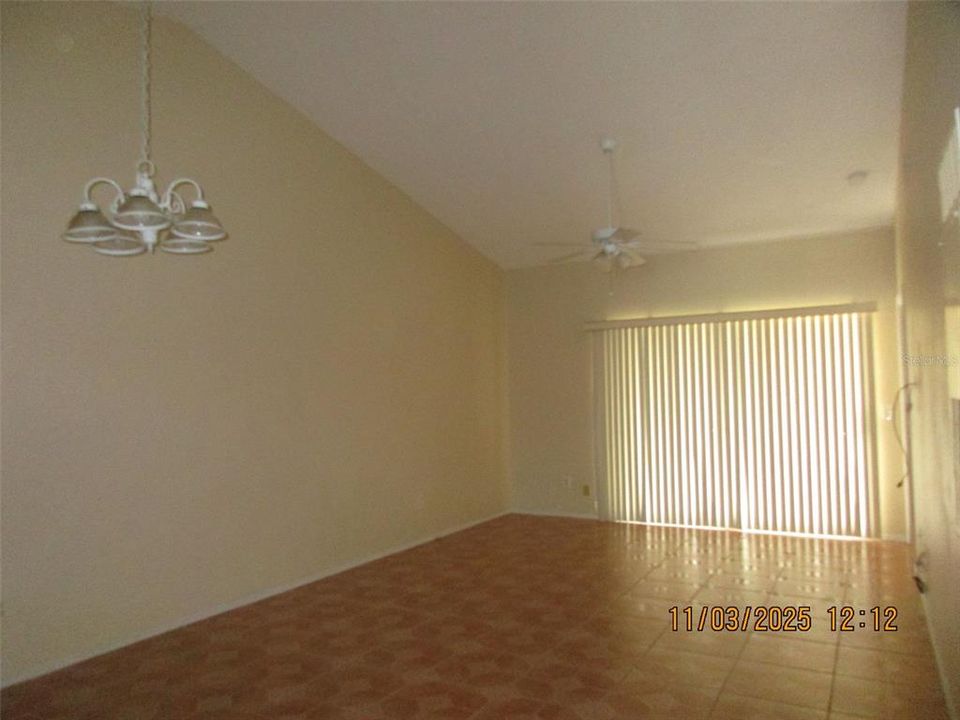 出租: $1,850 (2 贝兹, 2 浴室, 1005 平方英尺)