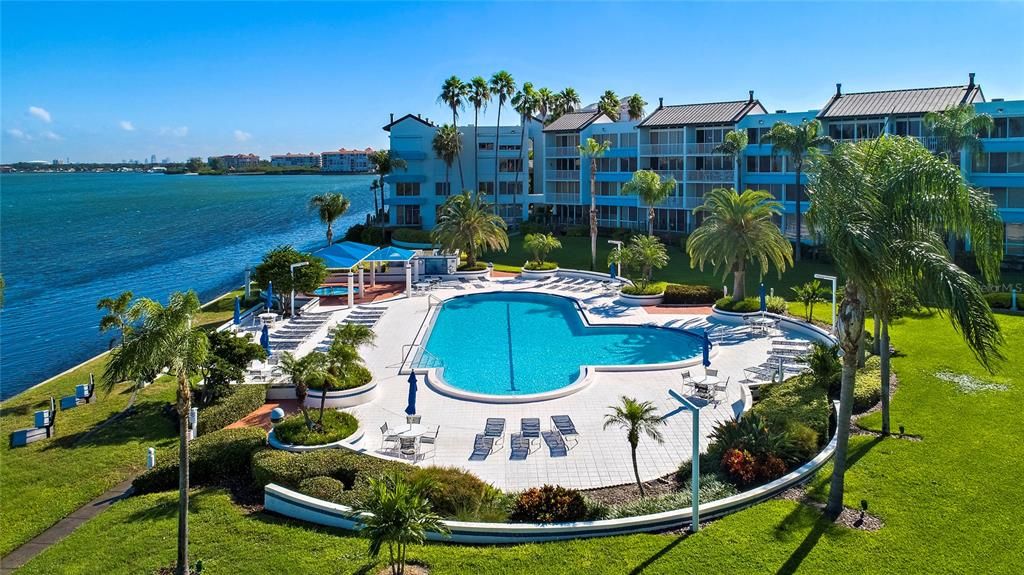 For Sale: $509,000 (2 beds, 2 baths, 1255 Square Feet)