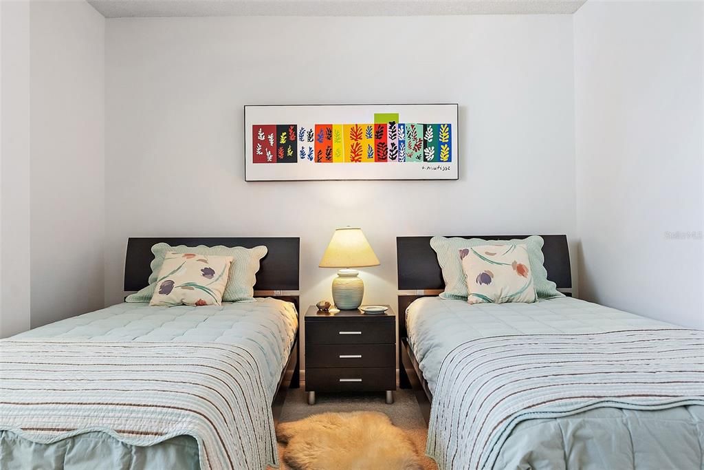 For Sale: $509,000 (2 beds, 2 baths, 1255 Square Feet)