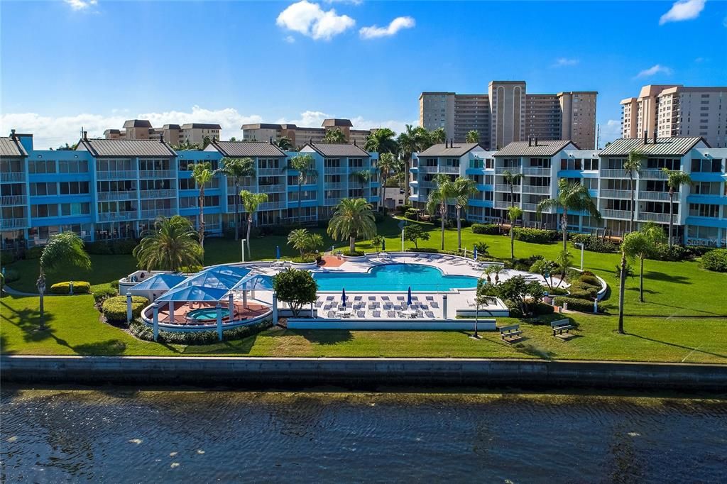 For Sale: $509,000 (2 beds, 2 baths, 1255 Square Feet)