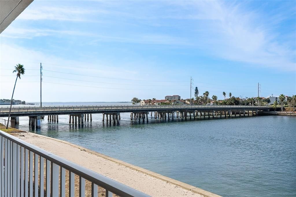 For Sale: $509,000 (2 beds, 2 baths, 1255 Square Feet)