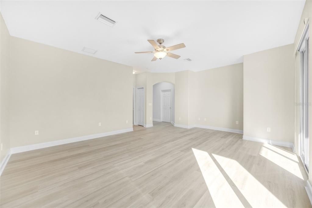 For Sale: $611,000 (4 beds, 3 baths, 3226 Square Feet)