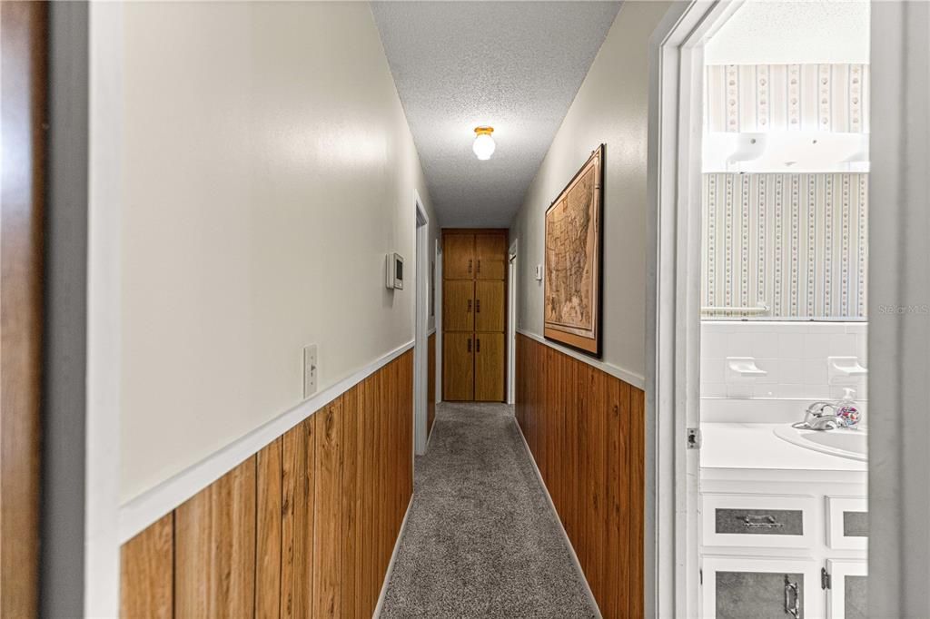 For Sale: $214,900 (3 beds, 1 baths, 1404 Square Feet)