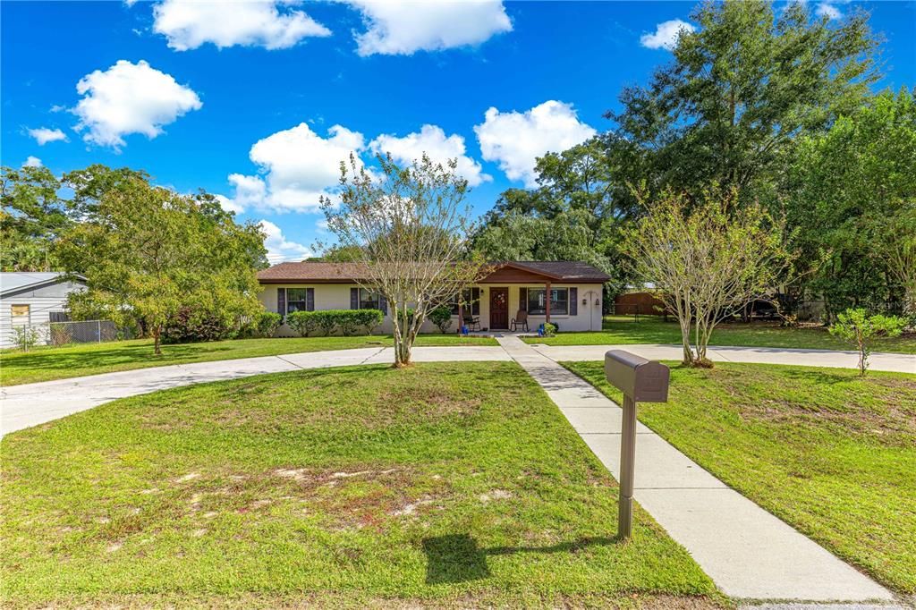 For Sale: $214,900 (3 beds, 1 baths, 1404 Square Feet)