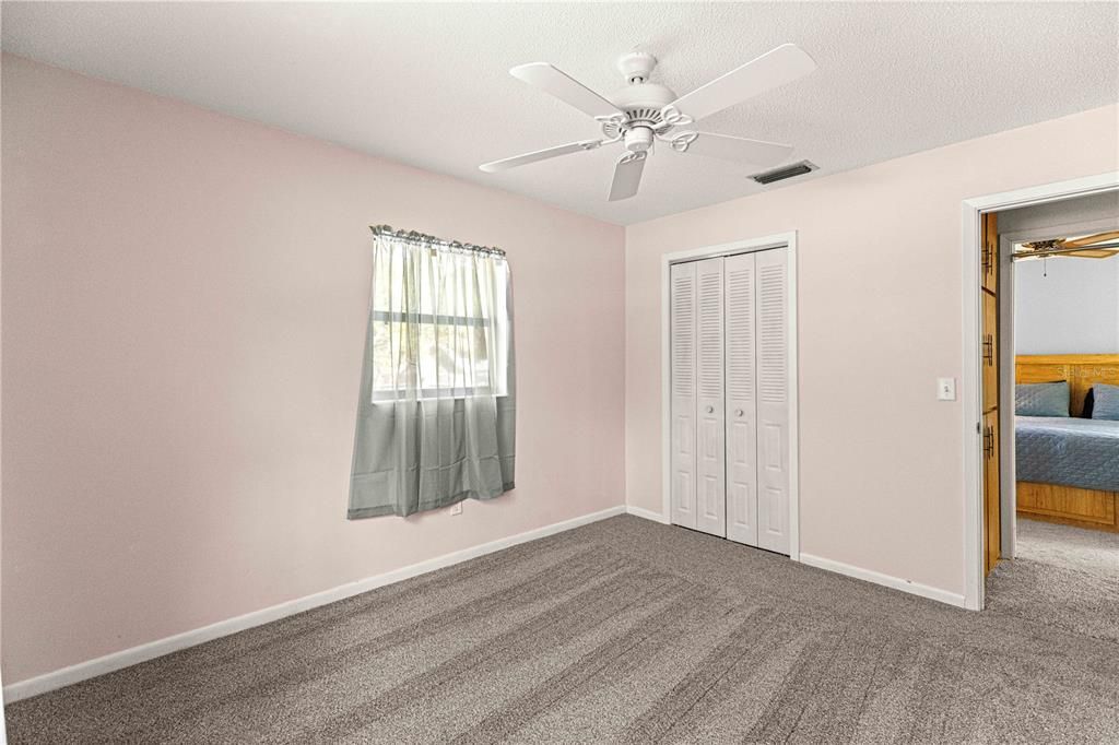 For Sale: $214,900 (3 beds, 1 baths, 1404 Square Feet)