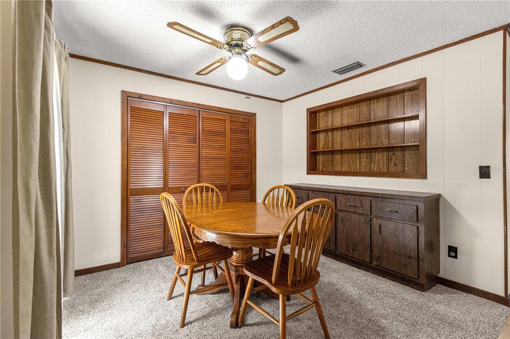 For Sale: $214,900 (3 beds, 1 baths, 1404 Square Feet)