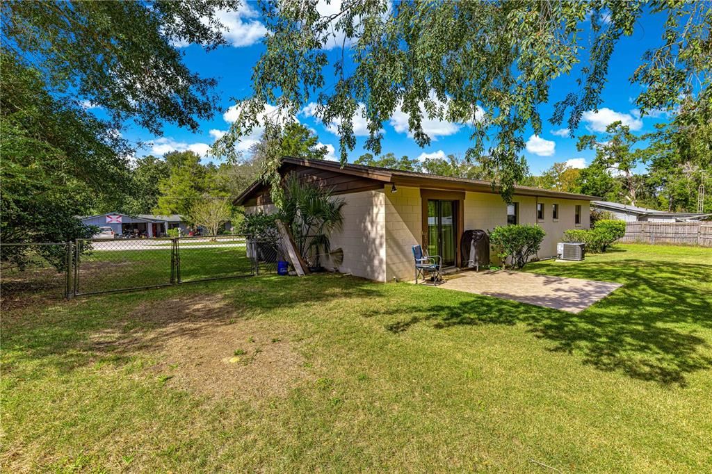 For Sale: $214,900 (3 beds, 1 baths, 1404 Square Feet)