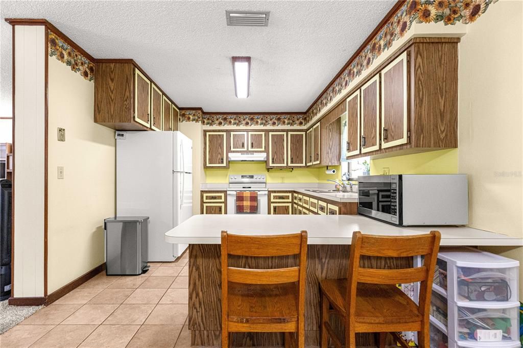 For Sale: $214,900 (3 beds, 1 baths, 1404 Square Feet)