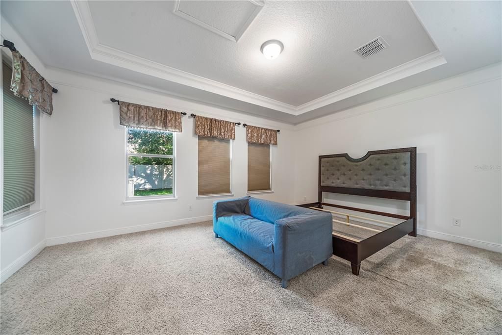 出租: $4,500 (5 贝兹, 3 浴室, 3793 平方英尺)