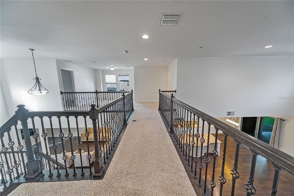 出租: $4,500 (5 贝兹, 3 浴室, 3793 平方英尺)