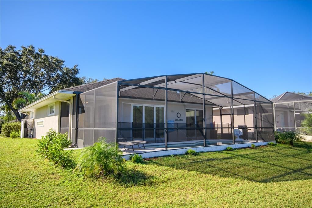 Active With Contract: $459,900 (4 beds, 2 baths, 1728 Square Feet)