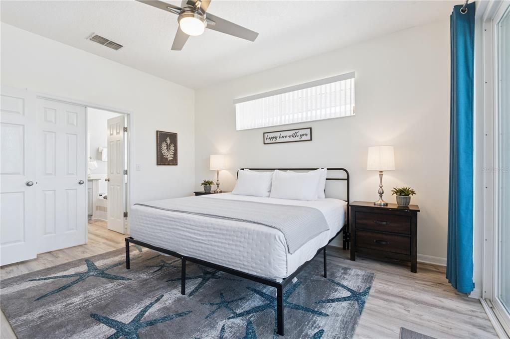 Active With Contract: $459,900 (4 beds, 2 baths, 1728 Square Feet)