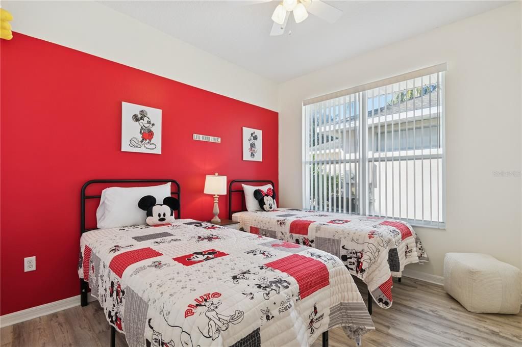 Active With Contract: $459,900 (4 beds, 2 baths, 1728 Square Feet)