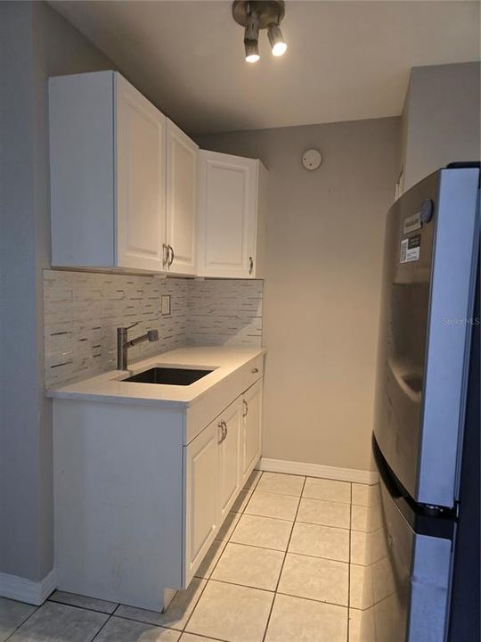 For Rent: $1,150 (1 beds, 1 baths, 400 Square Feet)