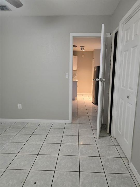 For Rent: $1,150 (1 beds, 1 baths, 400 Square Feet)