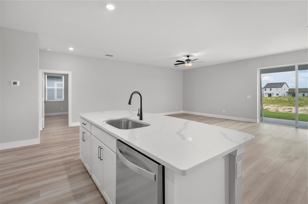 For Sale: $484,900 (4 beds, 2 baths, 2096 Square Feet)