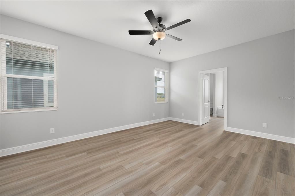 For Sale: $484,900 (4 beds, 2 baths, 2096 Square Feet)