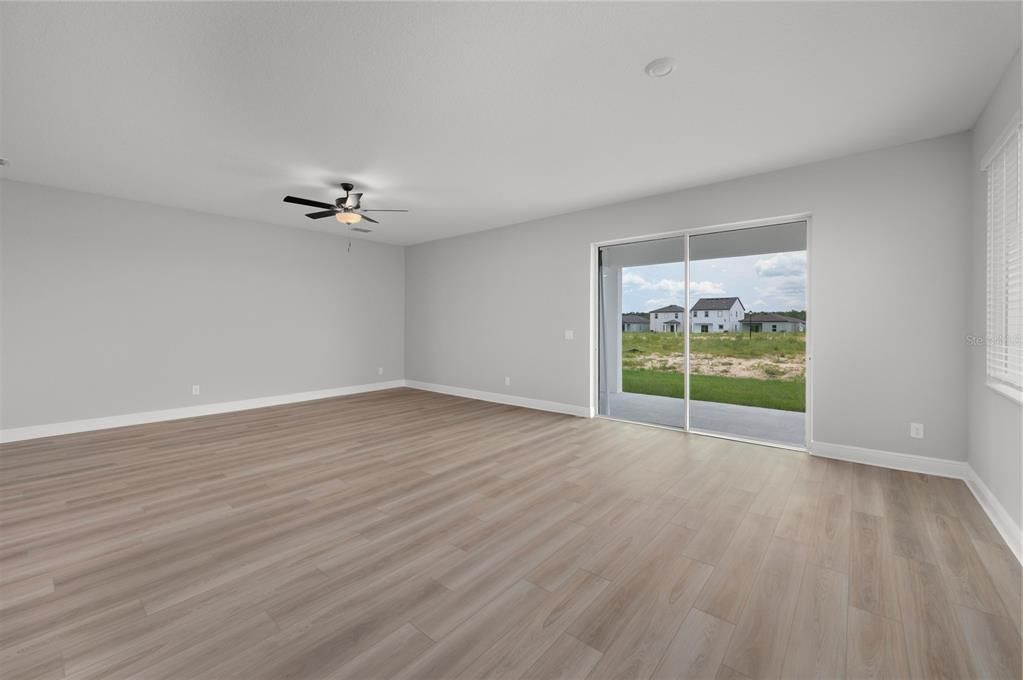 For Sale: $484,900 (4 beds, 2 baths, 2096 Square Feet)