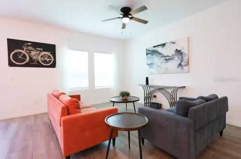 For Sale: $549,000 (5 beds, 4 baths, 2796 Square Feet)