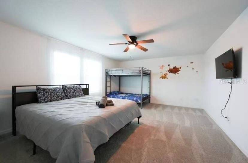 For Sale: $549,000 (5 beds, 4 baths, 2796 Square Feet)