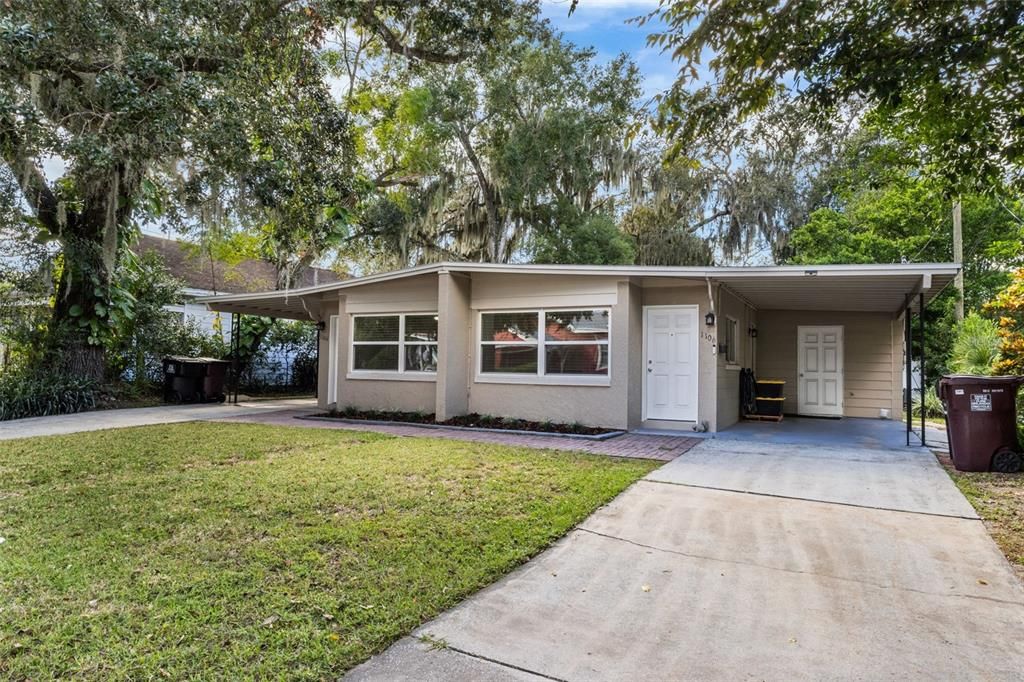 合同活跃: $589,000 (4 贝兹, 0 浴室, 1626 平方英尺)