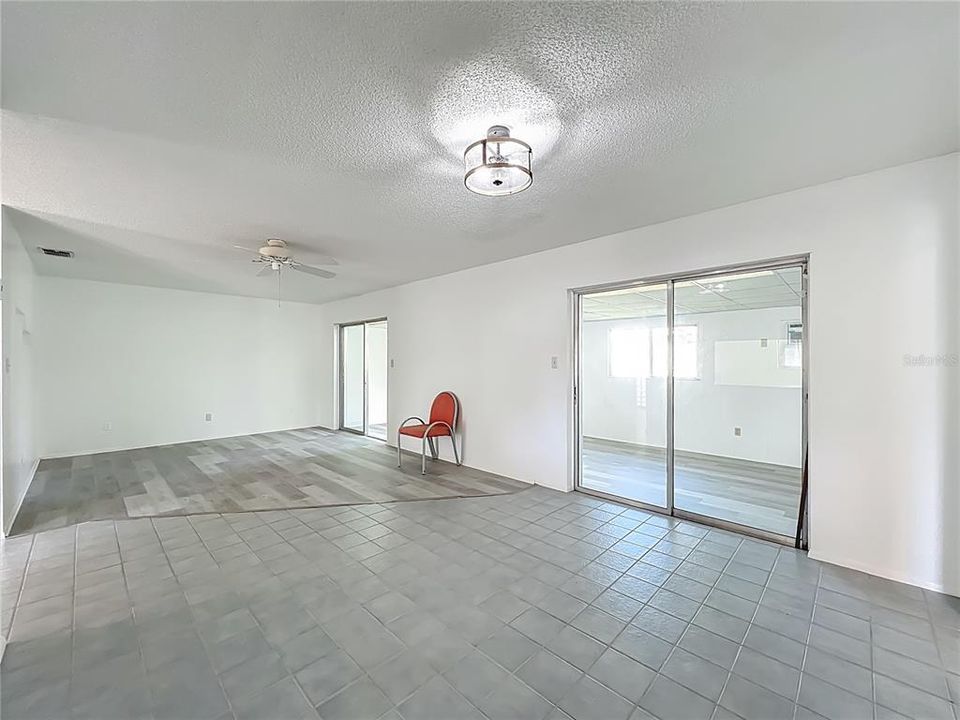 For Sale: $415,000 (3 beds, 2 baths, 1576 Square Feet)