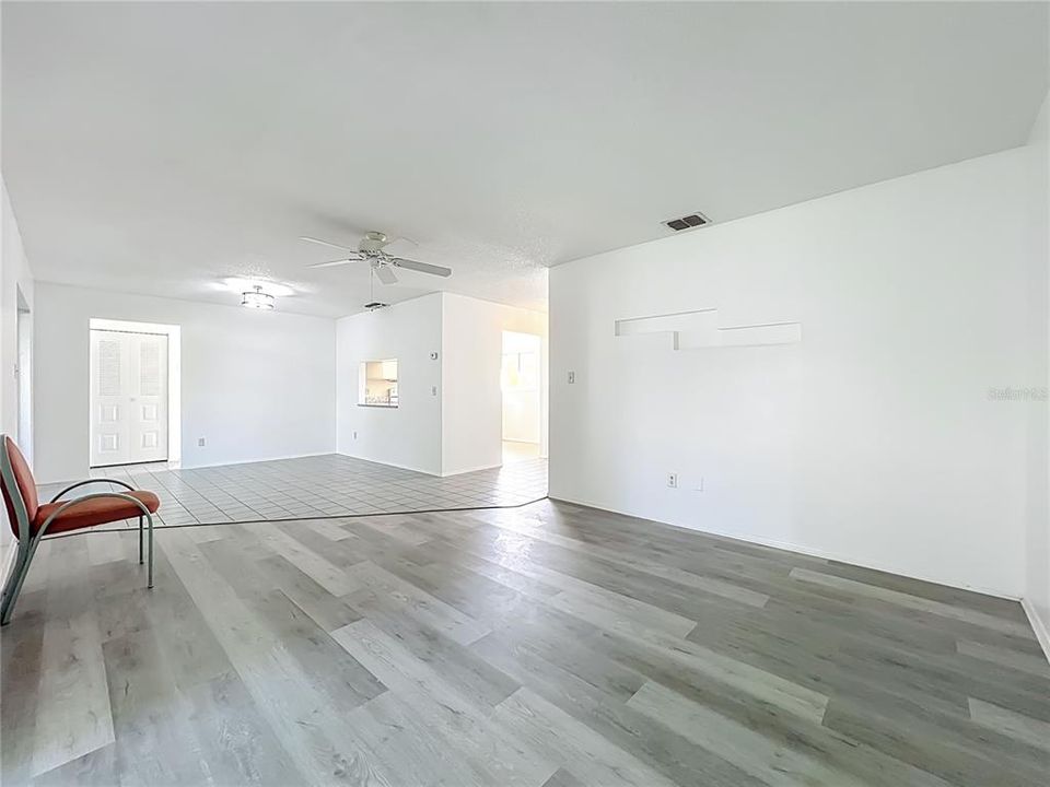 For Sale: $415,000 (3 beds, 2 baths, 1576 Square Feet)