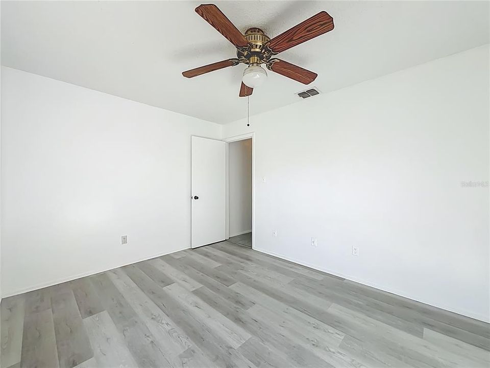 For Sale: $415,000 (3 beds, 2 baths, 1576 Square Feet)