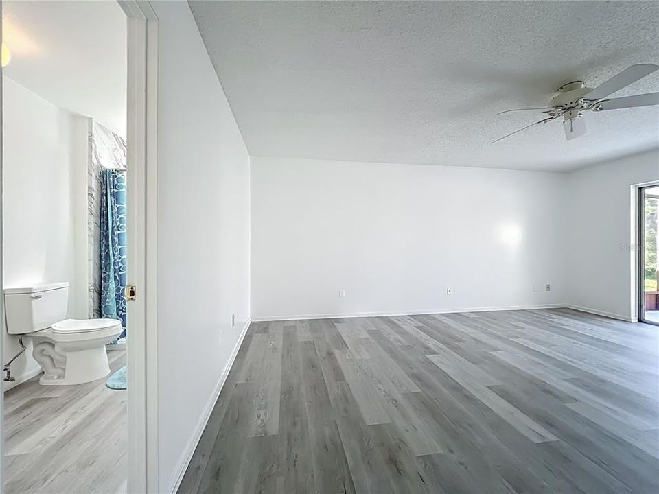 For Sale: $415,000 (3 beds, 2 baths, 1576 Square Feet)