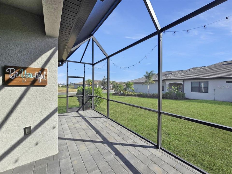 В аренду: $2,800 (2 спален, 2 ванн, 1557 Квадратных фут)