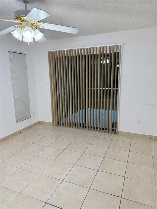 For Rent: $1,300 (1 beds, 1 baths, 684 Square Feet)