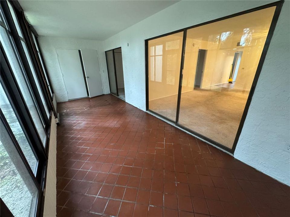 En Venta: $190,000 (2 camas, 2 baños, 940 Pies cuadrados)