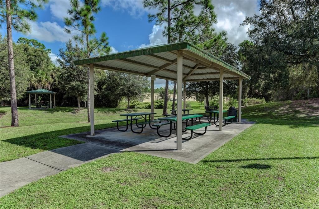 En Venta: $50,000 (0.50 acres)