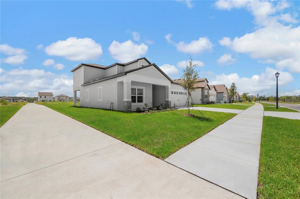 For Sale: $498,900 (4 beds, 2 baths, 2194 Square Feet)