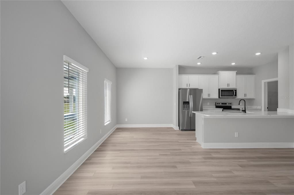 For Sale: $498,900 (4 beds, 2 baths, 2194 Square Feet)