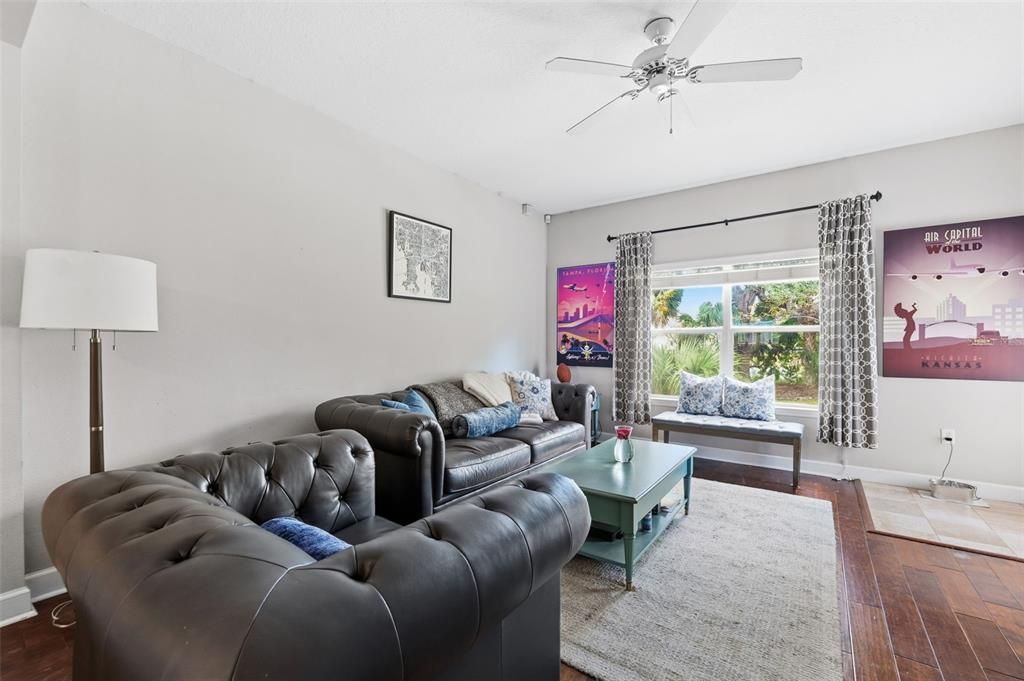 For Sale: $360,000 (2 beds, 2 baths, 1261 Square Feet)