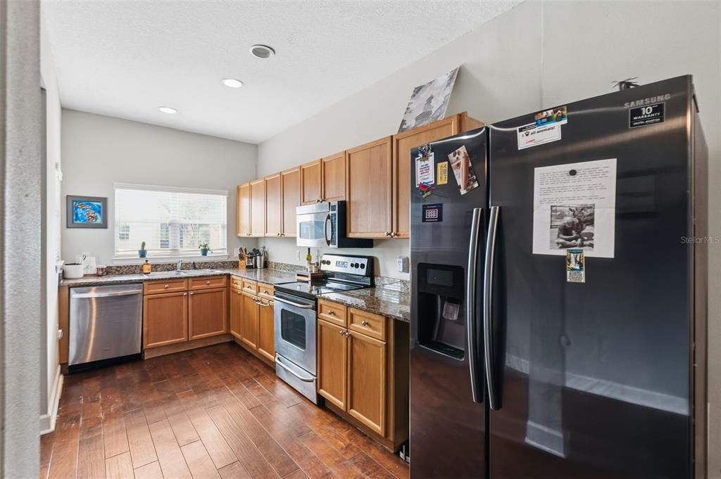 For Sale: $360,000 (2 beds, 2 baths, 1261 Square Feet)