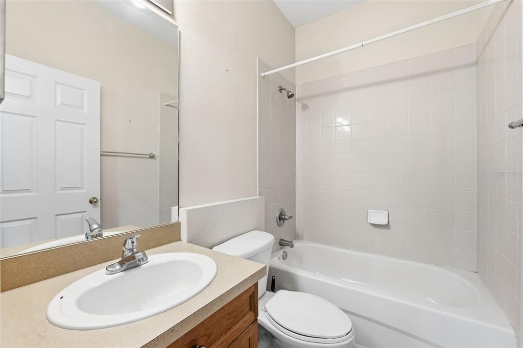 For Sale: $360,000 (2 beds, 2 baths, 1261 Square Feet)