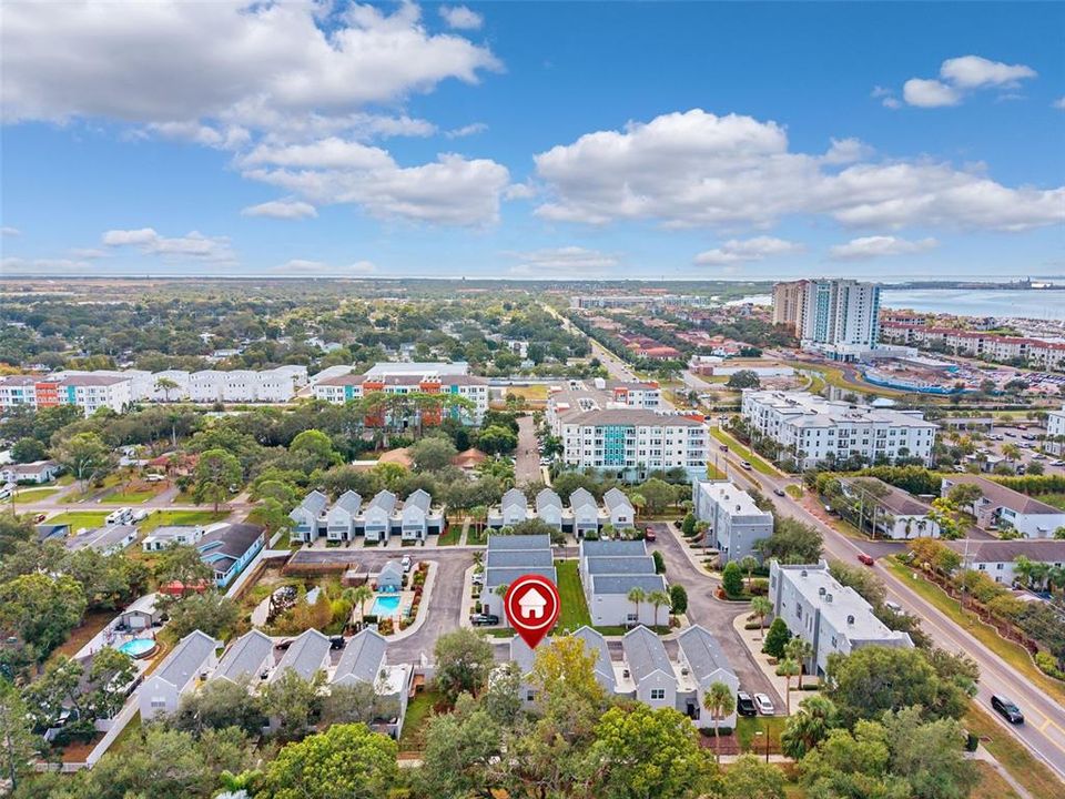 For Sale: $360,000 (2 beds, 2 baths, 1261 Square Feet)