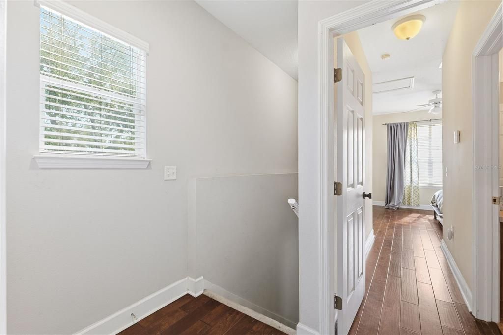 For Sale: $360,000 (2 beds, 2 baths, 1261 Square Feet)