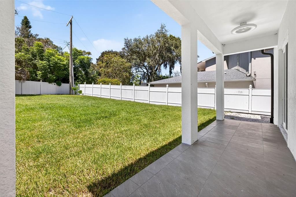 В аренду: $5,000 (4 спален, 3 ванн, 3000 Квадратных фут)