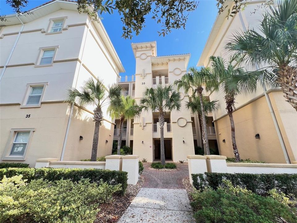 En Venta: $459,000 (3 camas, 2 baños, 1575 Pies cuadrados)