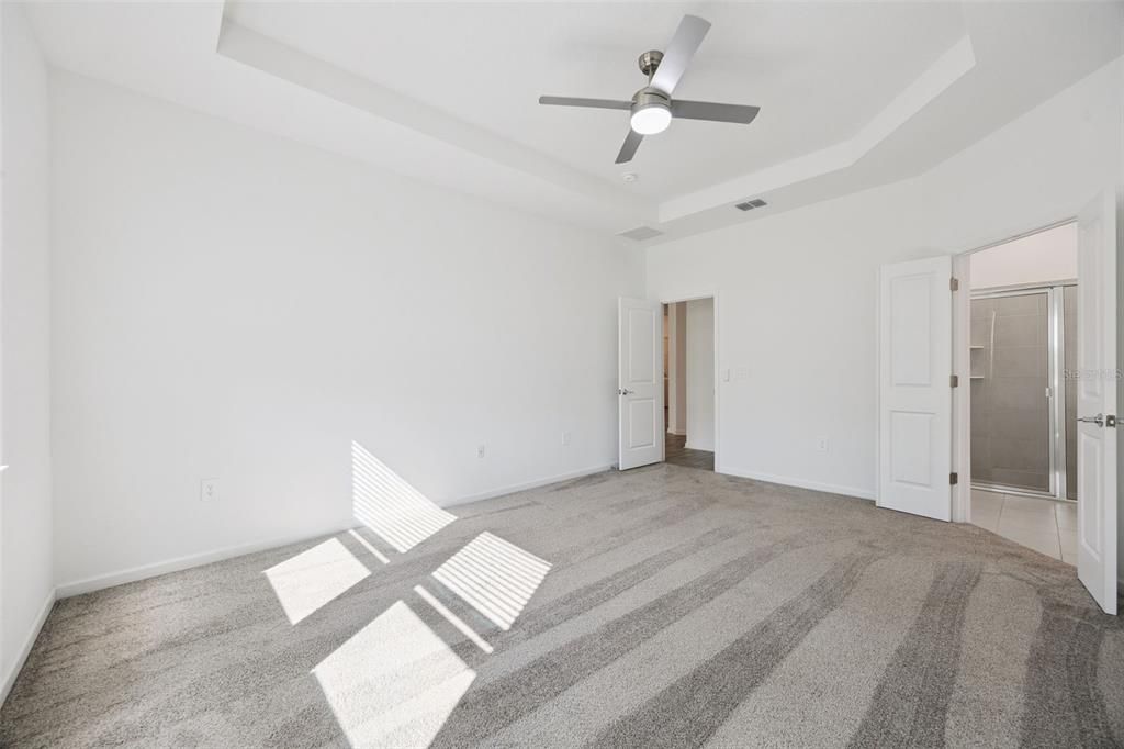 En Venta: $440,000 (3 camas, 2 baños, 2444 Pies cuadrados)